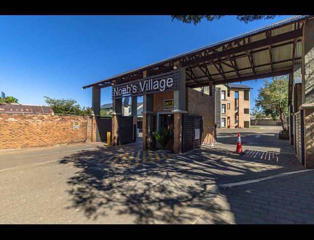 2 BEDROOM APARTMENT FOR SALE IN POMONA